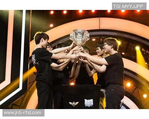 S15电竞总决赛王者荣耀EDG团队配合分析与战术解读